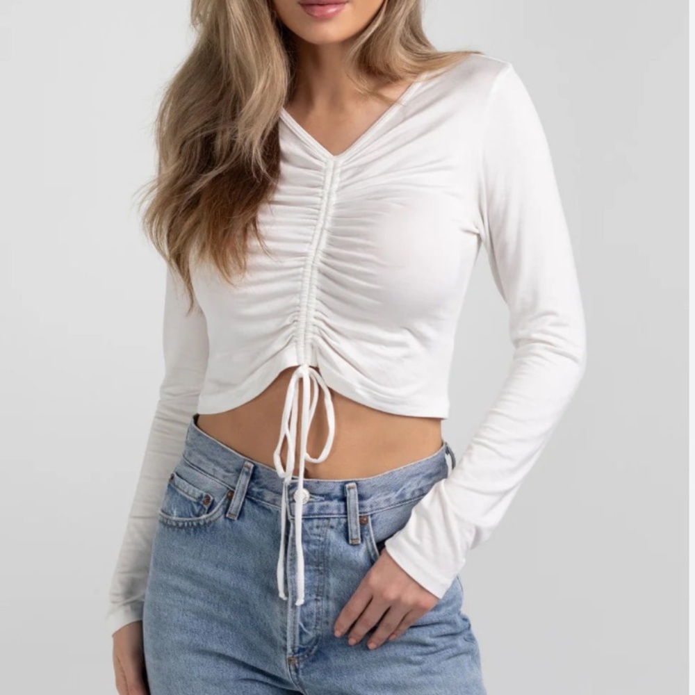 JESSICA SIMPSON White Ribbed Long Sleeve Shirred Crop Top M NWOT